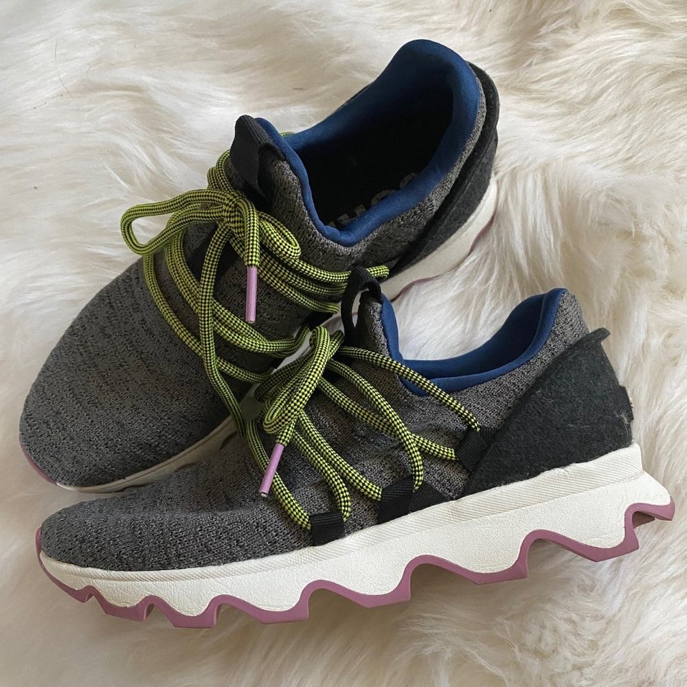 Women's Sorel Kinetic Lace Knit Sneaker - Size 8 NWOB
